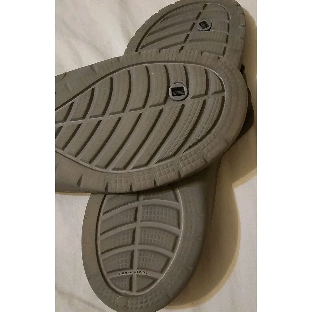 CROCS Men's LiteRide Flip Flop Sandal Tan Brown Size 12